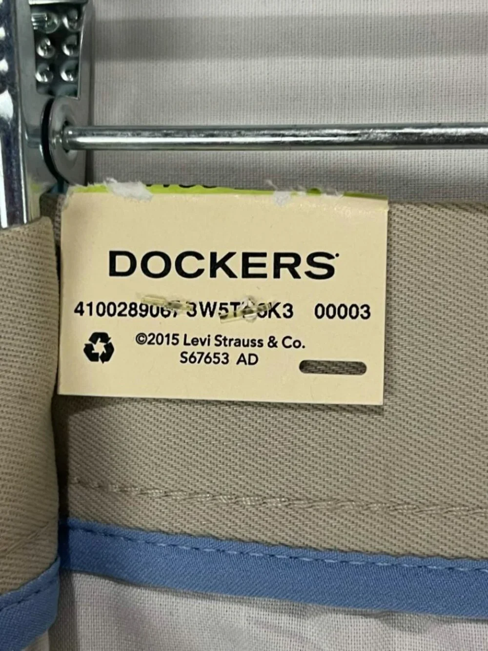 EUC Dockers Signature Khaki Pants Mens Beige The Best Pressed Classic Fit 30x30